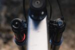 RockShox SID Ultimate Race Day 2P Remote 120 29" Tapered Boost – Bild 12