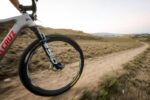 RockShox SID Ultimate Race Day 2P Remote 120 29" Tapered Boost – Bild 2