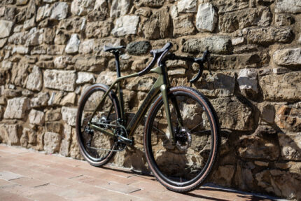 Bianchi yub86ixsf8 20168237 impulso comp grx 610820 2x12 1.jpg