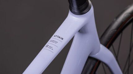 Cube 125210 20161872 attain race cyclamen n black 2 1.jpg